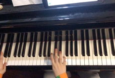 钢琴指法练习视频